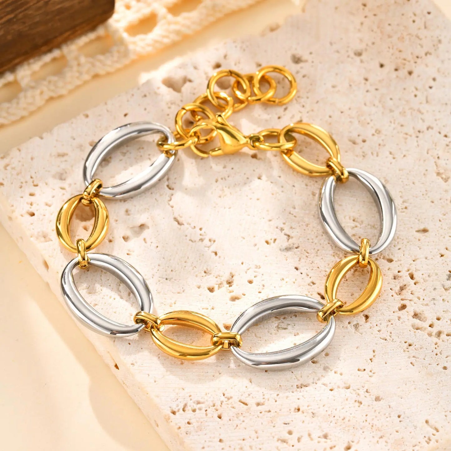 Oval Chain Bracelet