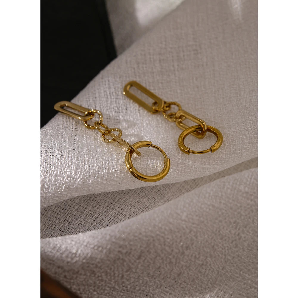 Chic Dangle