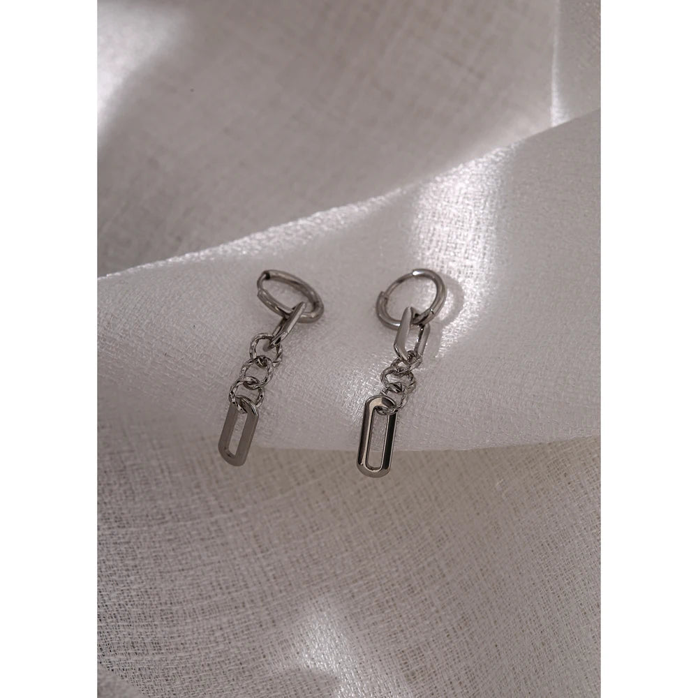 Chic Dangle