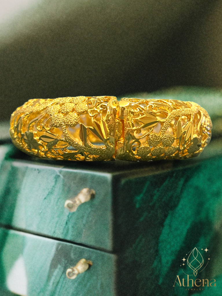 Iris Bangle Bracelet - Gold Plated Brass