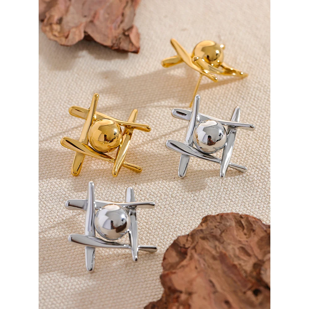 Chic Geometric Stud