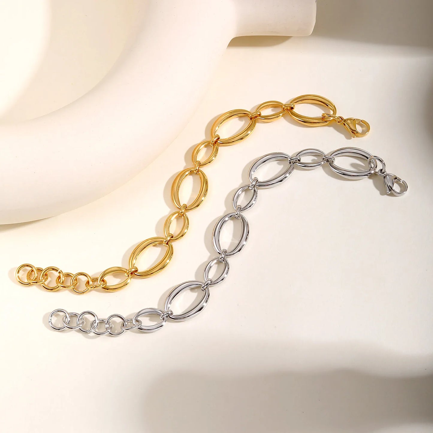 Oval Chain Bracelet