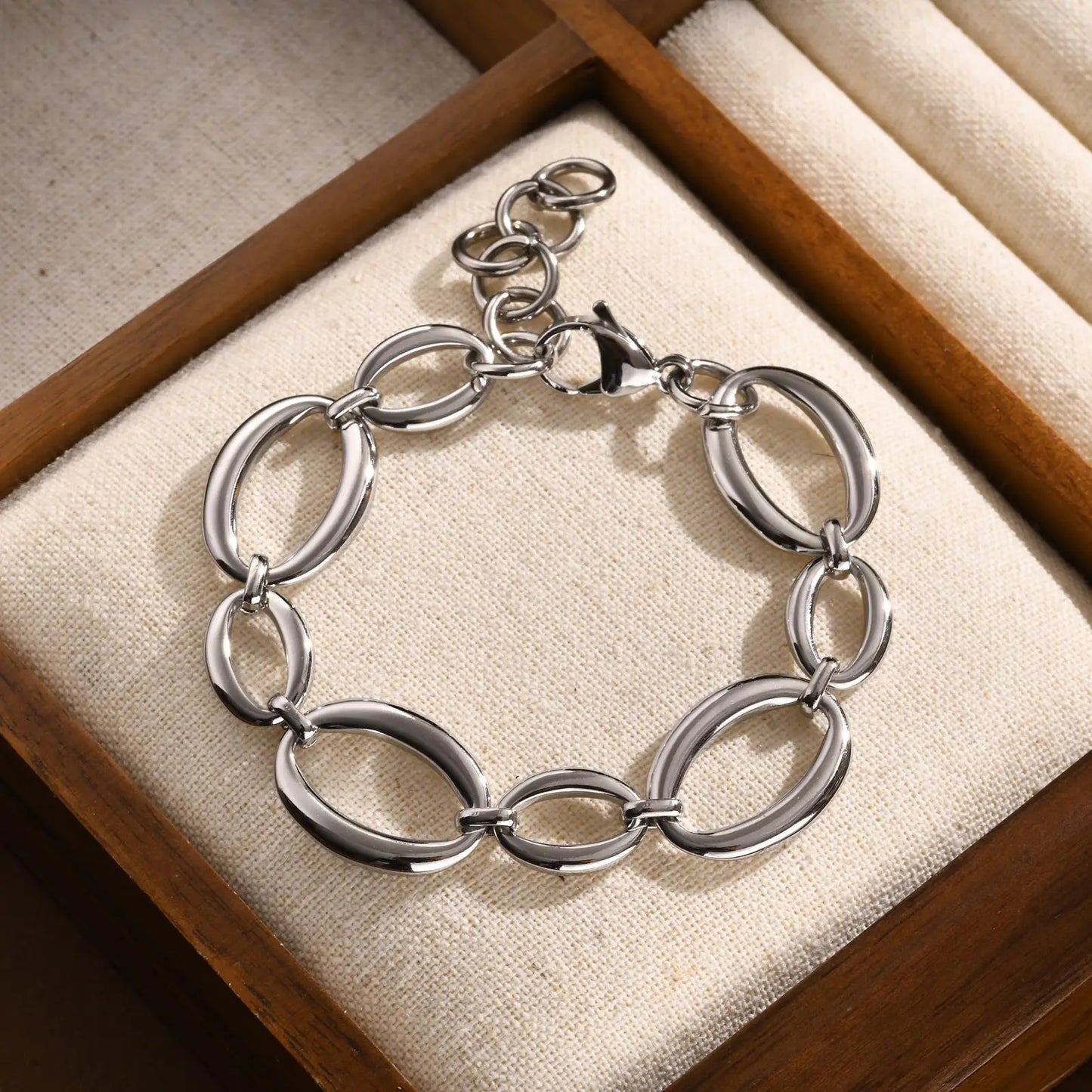 Oval Chain Bracelet