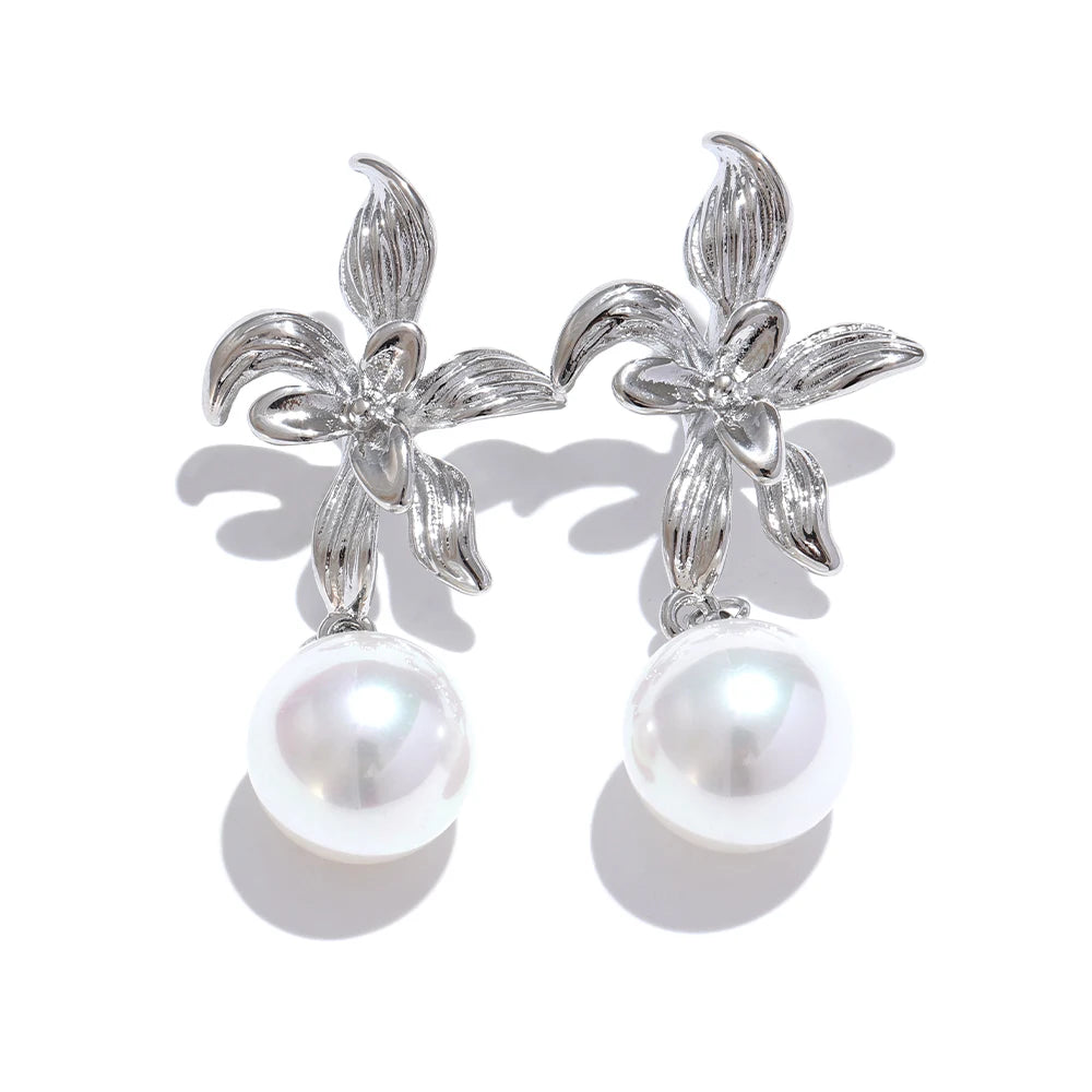 Pearl Flower Dangle