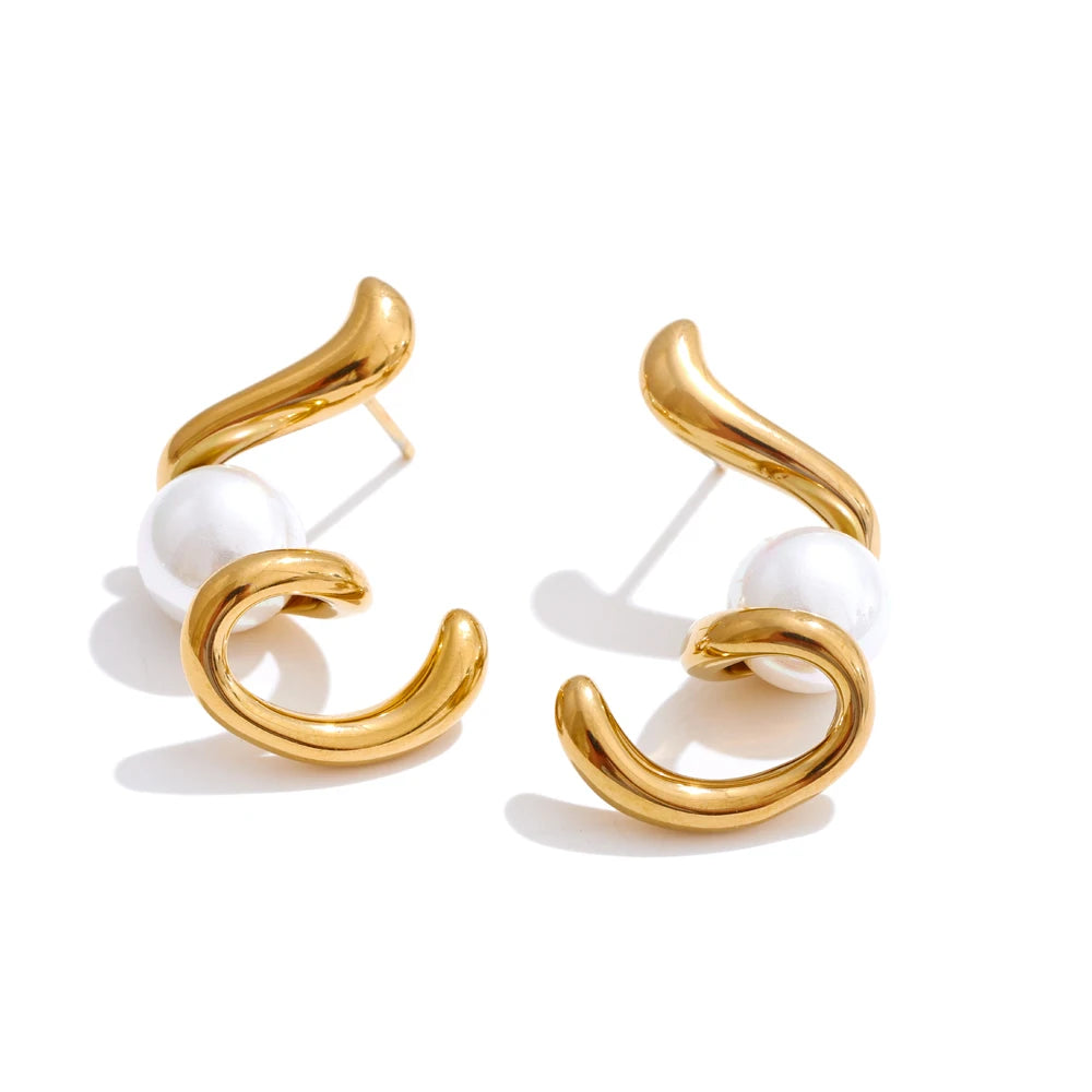 Pearl Stud Earring